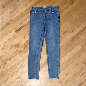 Kensie Skinny Button-Fly Jeans in Medium Blue Wash